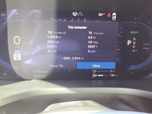 Certified 2025 Volvo XC60 T8 Plus w/ Protection Package Premier image 22