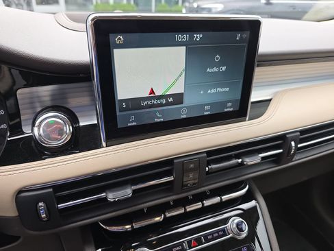 Used 2020 Lincoln Corsair FWD w/ Premium Package image 27