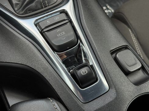 Used 2020 Chevrolet Camaro LT RWD image 27