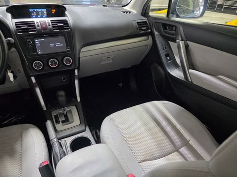 Used 2015 Subaru Forester 2.5i Premium AWD/4WD image 17