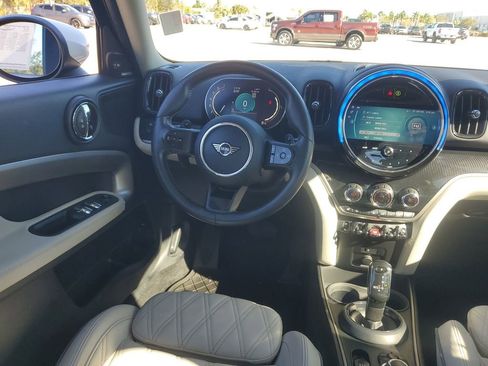 Used 2023 MINI Cooper Countryman S w/ Signature Upholstery Package image 15
