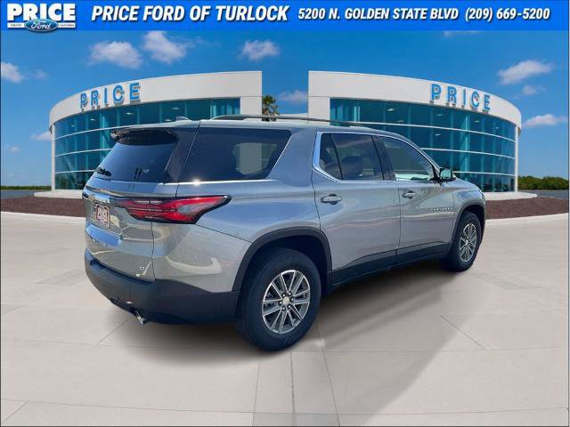 Used 2023 Chevrolet Traverse LT FWD image 5