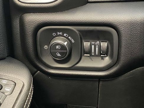 New 2025 RAM 2500 Laramie image 19