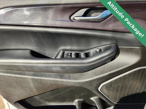 Certified 2022 Jeep Grand Cherokee L Laredo image 24