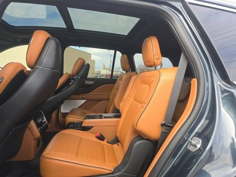 Used 2020 Lincoln Aviator Black Label w/ Dynamic Handling Package image 13