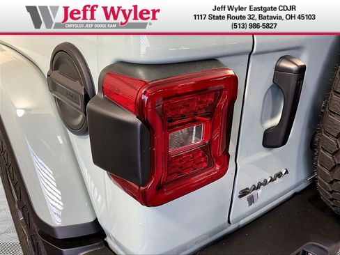 New 2026 Jeep Wrangler Unlimited Sahara w/ Rockslide Package AWD/4WD image 14
