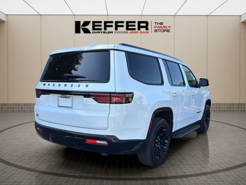 Certified 2022 Jeep Wagoneer Series III image 8