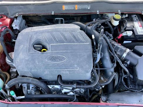Used 2017 Ford Fusion SE w/ Fusion SE Technology Package FWD image 32