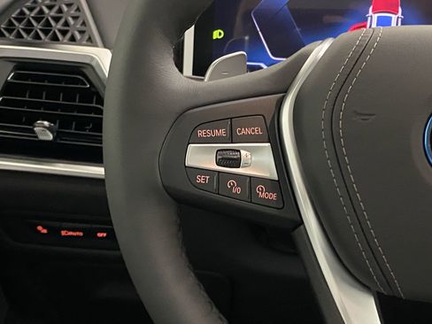 New 2026 BMW X5 xDrive50e w/ Climate Comfort Package image 17