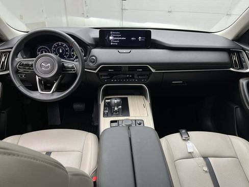 Certified 2024 MAZDA CX-90 Plug-In Hybrid w/ Preferred image 4