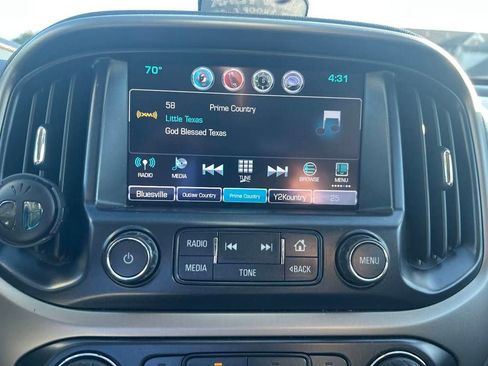 Used 2016 Chevrolet Colorado Z71 image 4