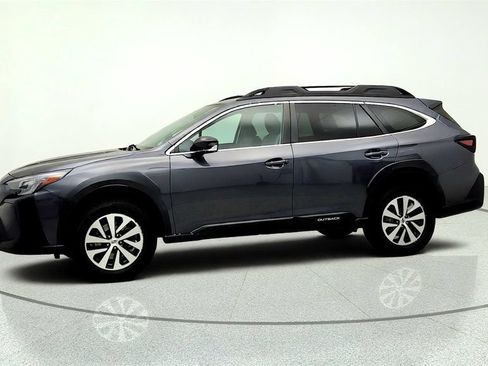 Used 2023 Subaru Outback Premium AWD/4WD image 8