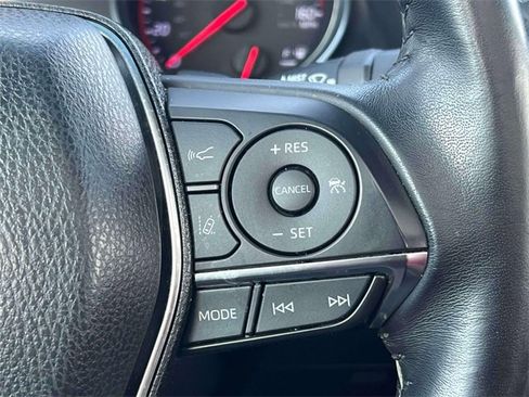 Used 2018 Toyota Camry XSE image 22