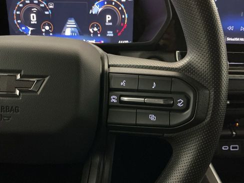 Used 2024 Chevrolet Colorado Trail Boss w/ Technology Package AWD/4WD image 13