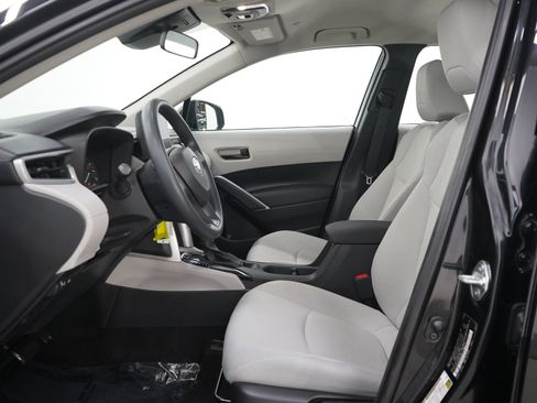 Used 2023 Toyota Corolla Cross L AWD/4WD image 21
