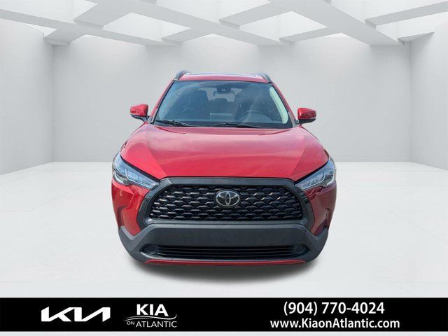 Used 2022 Toyota Corolla Cross LE w/ Moonroof Package FWD image 8