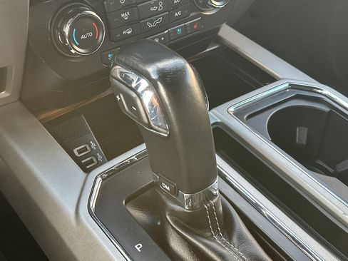 Used 2019 Ford F150 Lariat RWD image 21