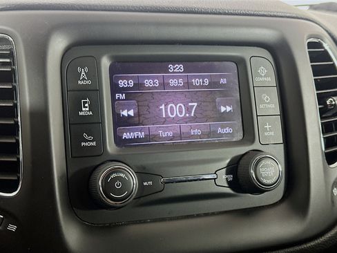 Used 2018 Jeep Compass Sport FWD image 21