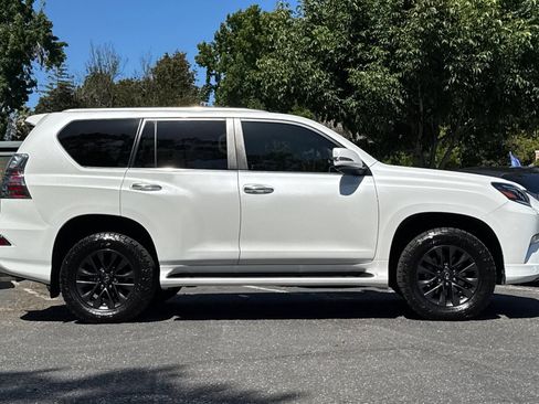 Used 2021 Lexus GX 460 Premium w/ Premium Package AWD/4WD image 3