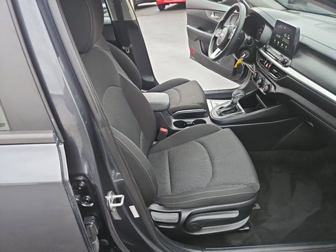 Used 2021 Kia Forte LXS image 15