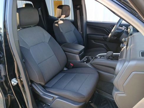 Used 2024 Chevrolet Colorado Trail Boss image 27