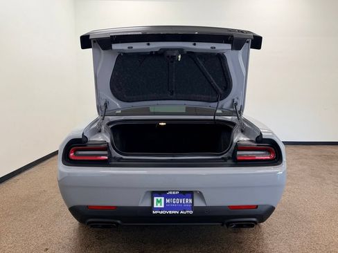 Used 2022 Dodge Challenger SRT Hellcat Redeye RWD image 5