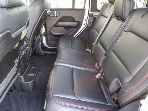 Used 2024 Jeep Wrangler Unlimited Rubicon image 19