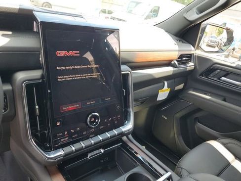 New 2026 GMC Yukon Denali w/ Sun & Power Step Package RWD image 26