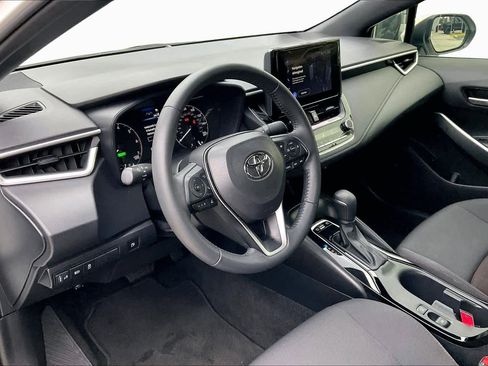 Used 2024 Toyota Corolla SE image 17