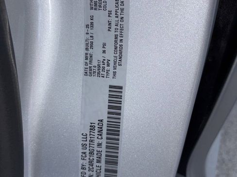 New 2026 Chrysler Pacifica Select image 44