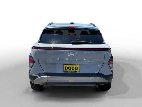 Used 2024 Hyundai Kona Limited FWD image 4