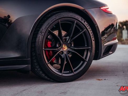 Used 2019 Porsche 911 Carrera 4S image 4