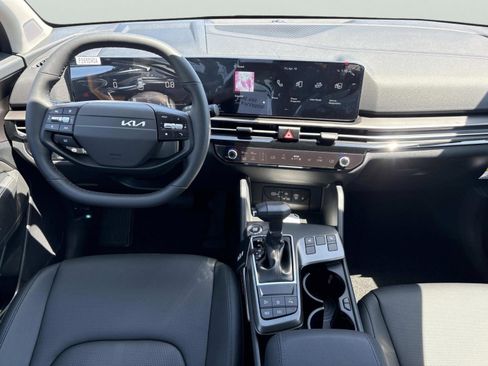 New 2026 Kia Sportage EX FWD image 13