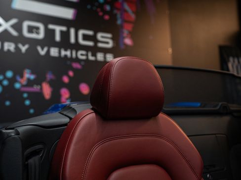 Used 2011 Audi R8 V10 image 12