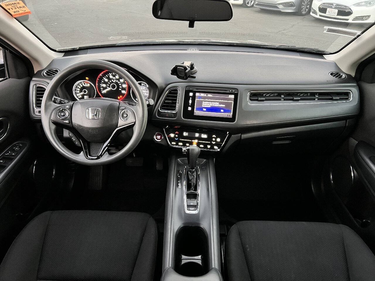 Used 2017 Honda HR-V EX image 13