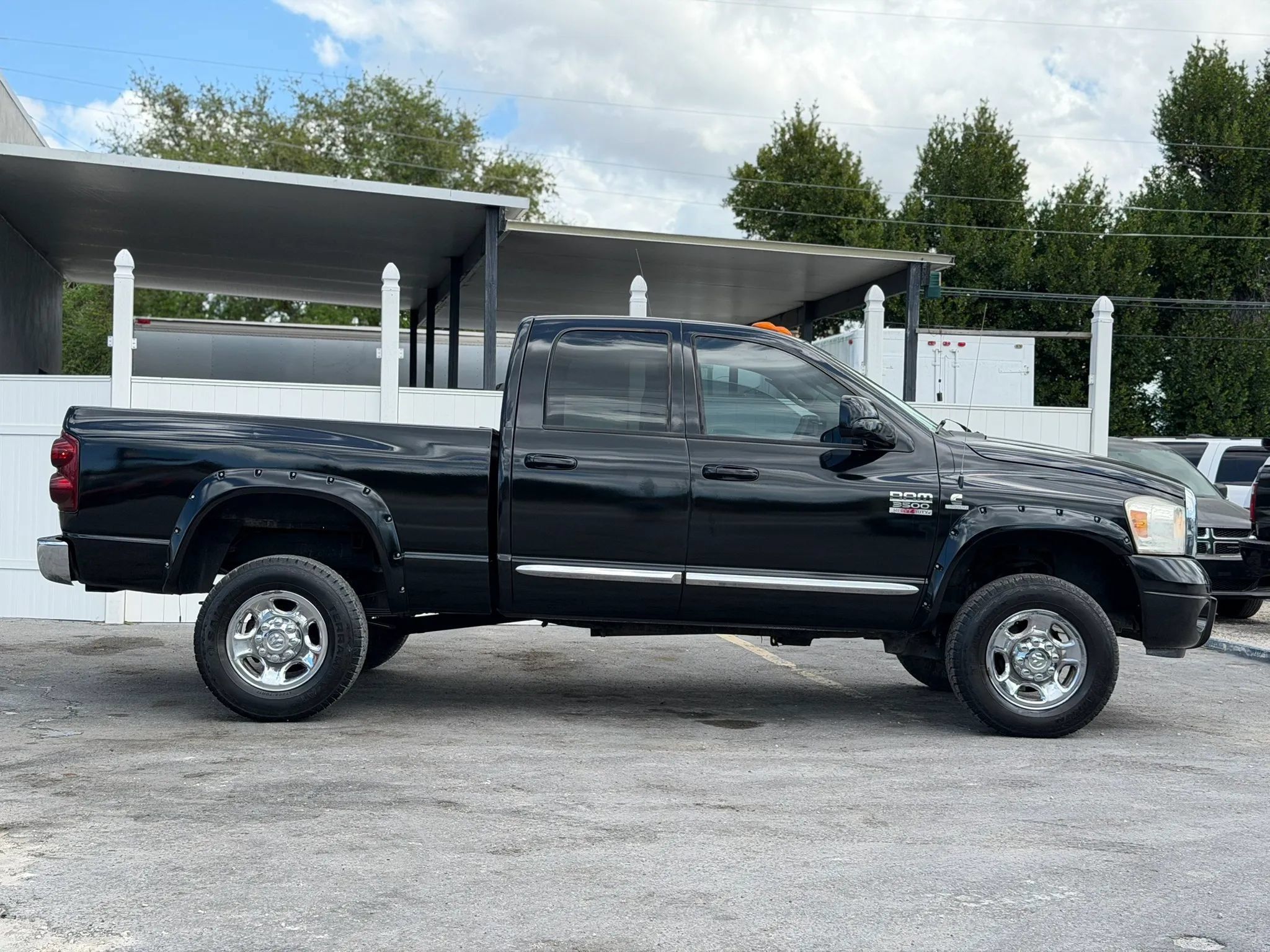 Used 2007 Dodge Ram 3500 Truck Laramie w/ Trailer Tow Group AWD/4WD image 2