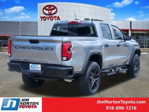 Used 2025 Chevrolet Colorado Trail Boss AWD/4WD image 6
