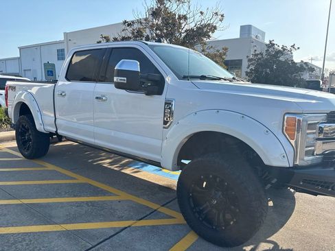 Used 2019 Ford F250 King Ranch w/ King Ranch Ultimate Package AWD/4WD image 6
