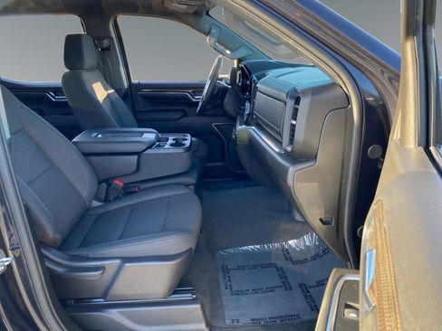 Used 2024 Chevrolet Silverado 1500 LT image 15