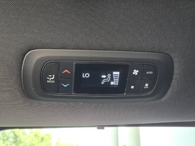 New 2027 Chrysler Pacifica Select FWD image 20
