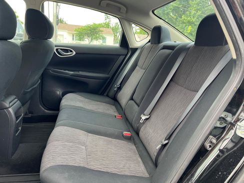 Used 2015 Nissan Sentra SV FWD image 23