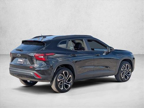 New 2026 Chevrolet Trax RS w/ Driver Confidence Package image 2