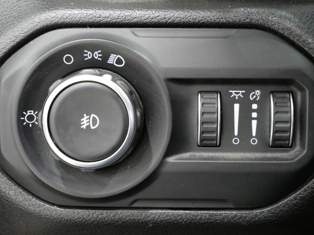 Used 2022 Jeep Wrangler Unlimited Sport AWD/4WD image 11