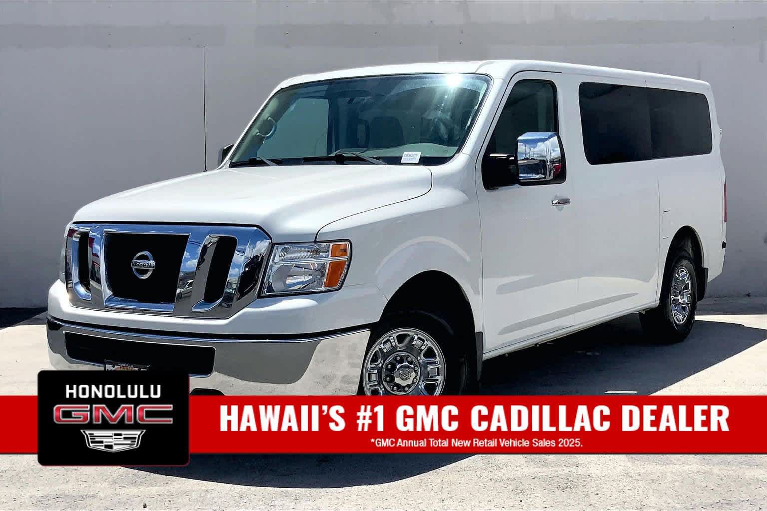 Used 2016 Nissan NV 3500 SV RWD image 1