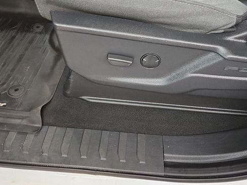 Used 2023 Ford F250 XLT w/ Snow Plow Prep Package image 13