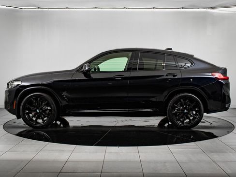 Certified 2025 BMW X4 xDrive30i w/ M Sport Package image 12