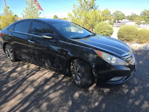 Used 2013 Hyundai Sonata Limited w/ Premium Pkg FWD image 3