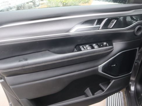New 2026 Jeep Grand Wagoneer Limited AWD/4WD image 18