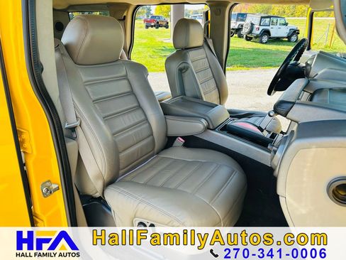 Used 2003 HUMMER H2 w/ Preferred Equipment Group image 23