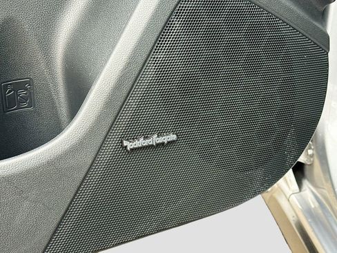 Used 2020 Subaru Crosstrek 2.0i Premium image 22